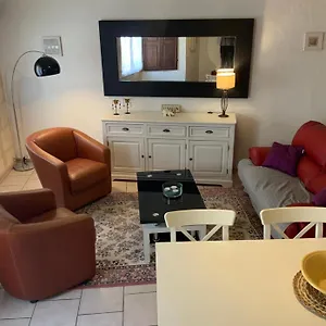 la-maison-des-arenes.fr-provencehotel.com/